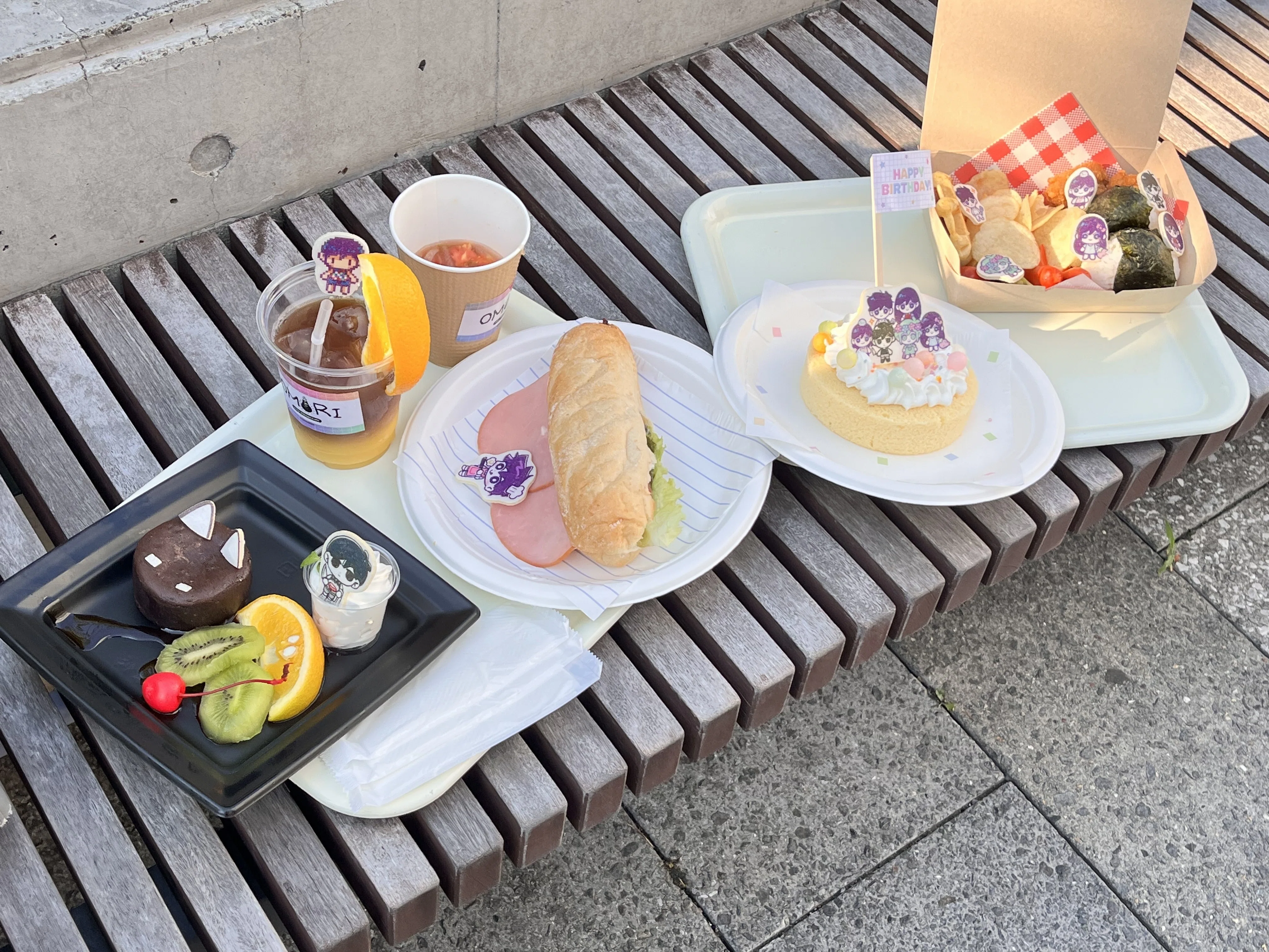 OMORIカフェへようこそ。あなたはずっとずっと、ここに通い詰めてる。｜鉈
