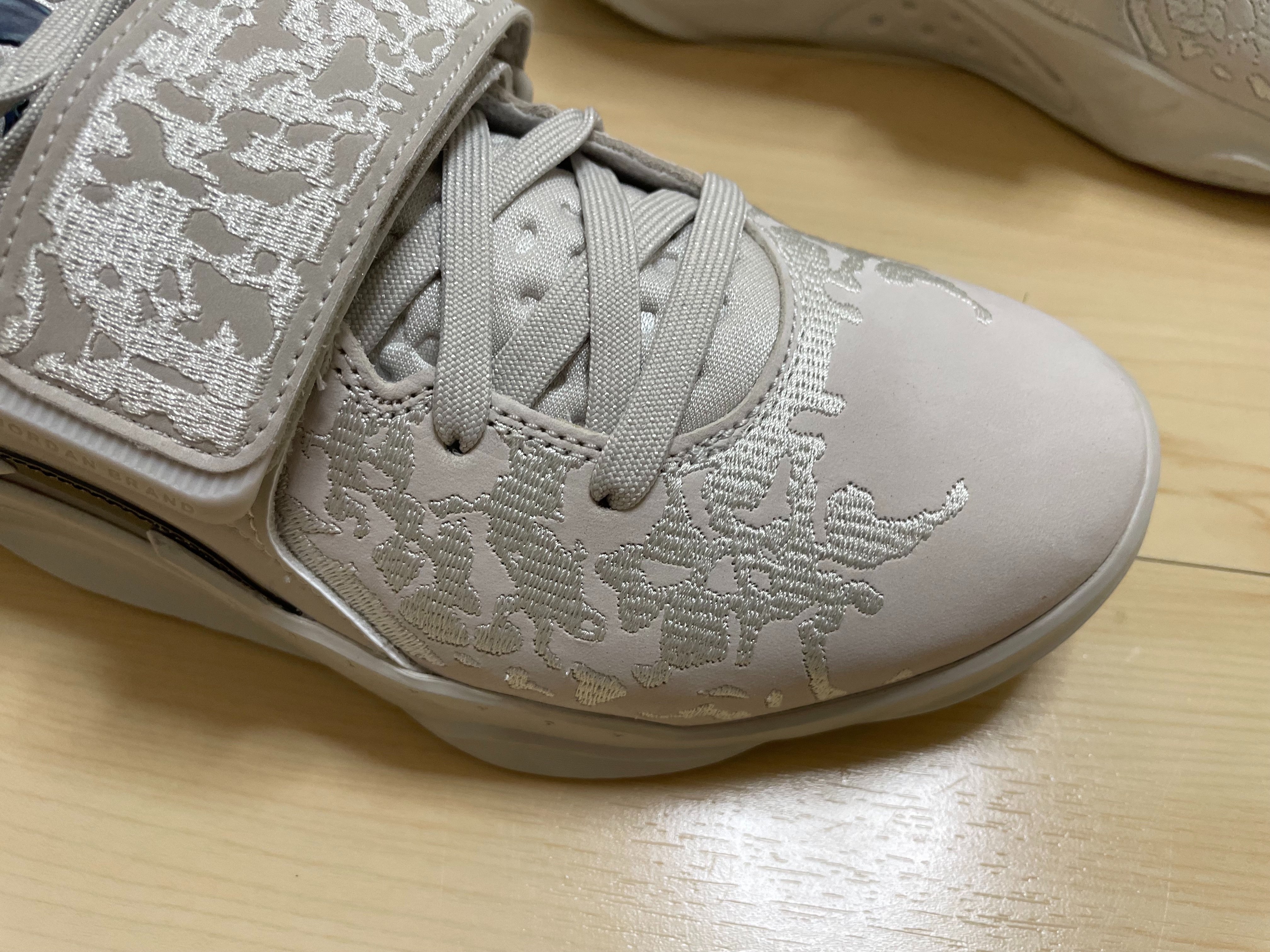 シューズ(男性用) nike jordan zion 3 se pf light bone 29 nike jordan zion 3 se pf light bone 29