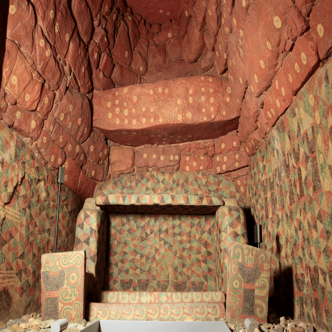 極彩色の黄泉の国 -『シリーズ遺跡を学ぶ010 王塚古墳』感想-｜Nyori