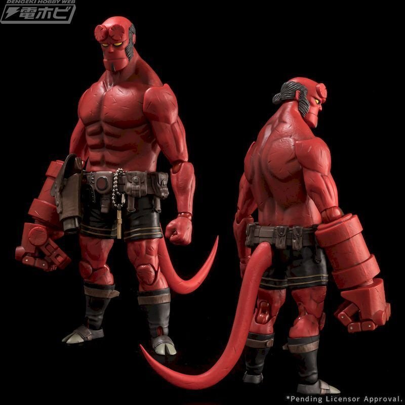 HELLBOY』より主人公「ヘルボーイ」と伝説のスーパーヒーロー
