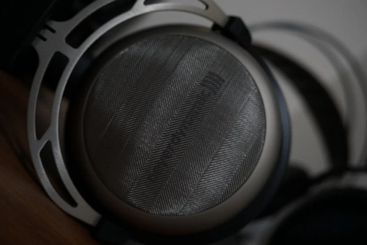 Audeze MM-100 レビュー】DTM用ヘッドホン決定版！トランジェントが