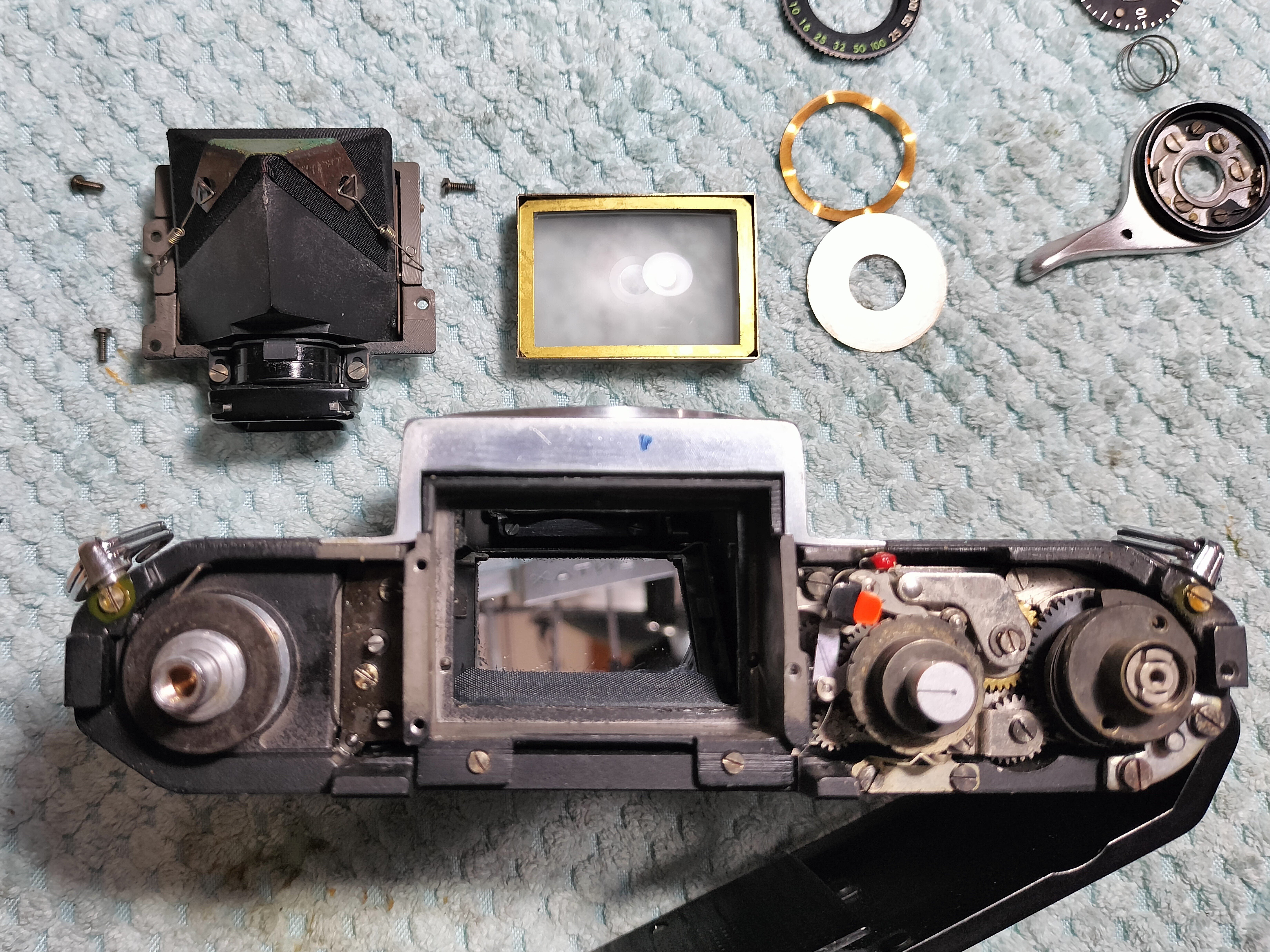 Pentax S3の分解｜フィルムカメラ修理のアクアカメラ