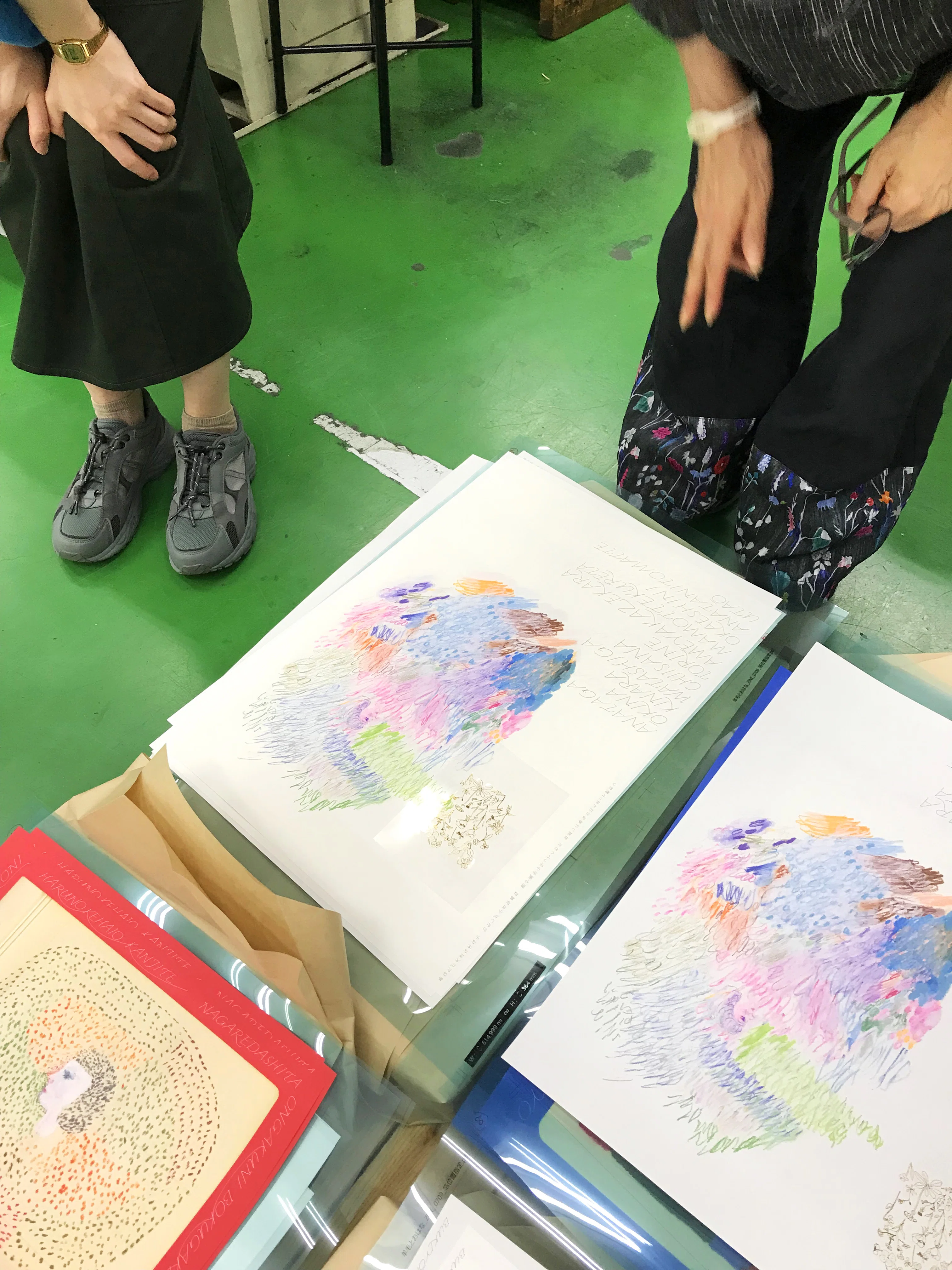 渡邉良重さま と 羊毛とおはな のコラボレーション作品集 箔押し加工