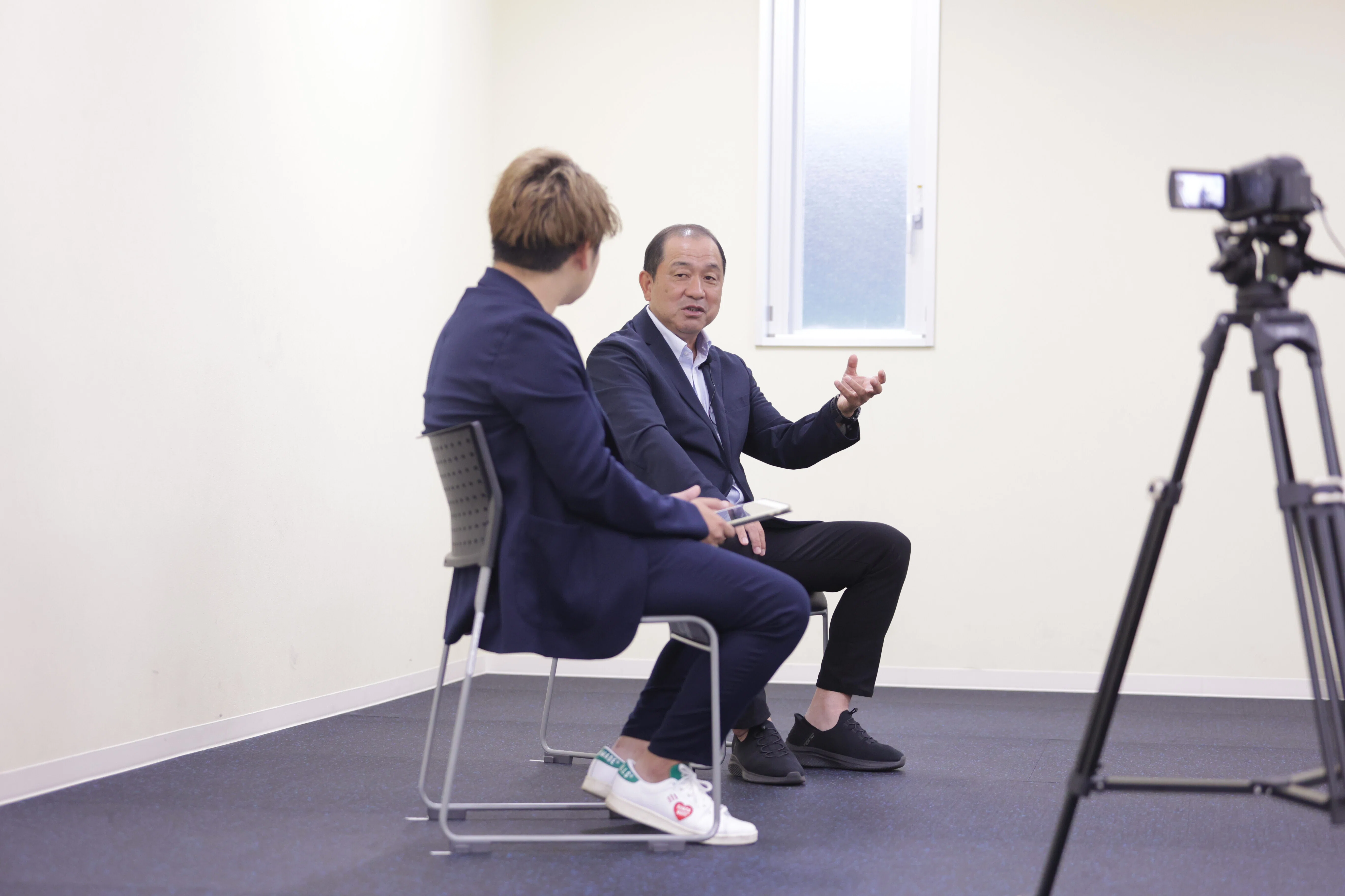 息子2人を“プロ選手に育てていない” 風間八宏が説く、親の夢を子供に