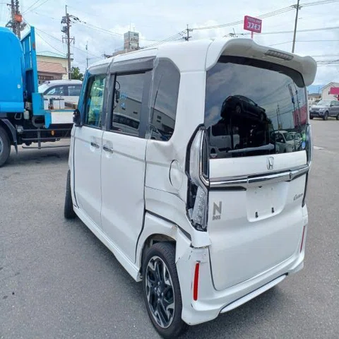 入庫情報 NO,14 ホンダ N-BOX｜bwk