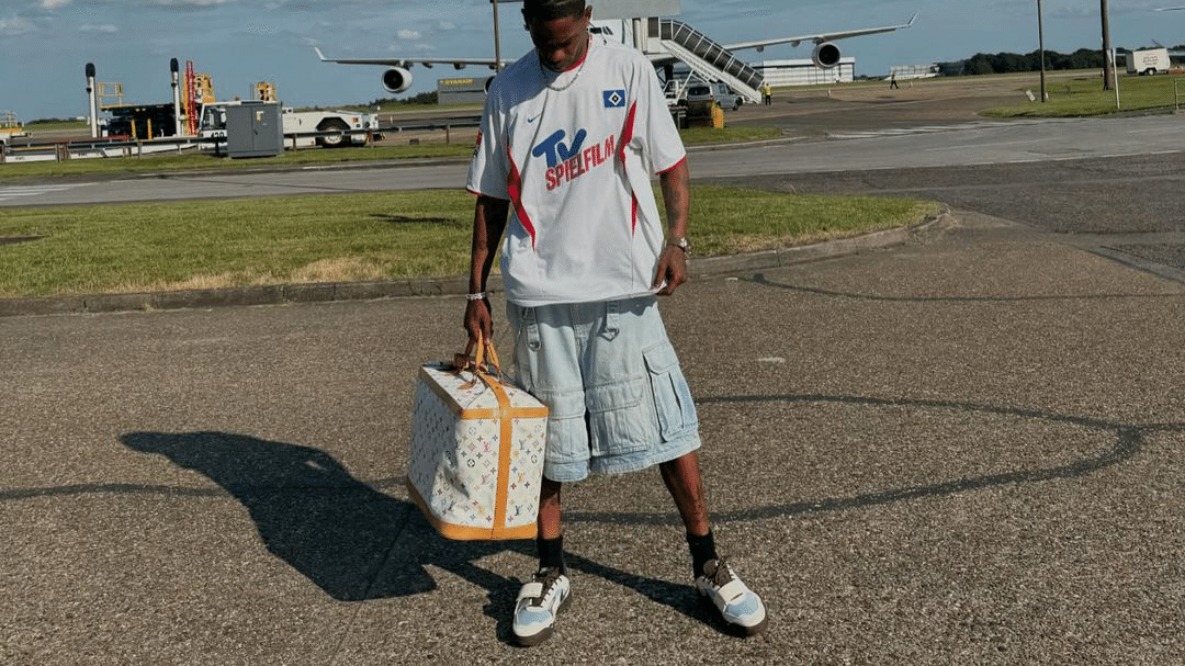 リーク情報！Travis Scott × Nike Zoom Field Jaxx 