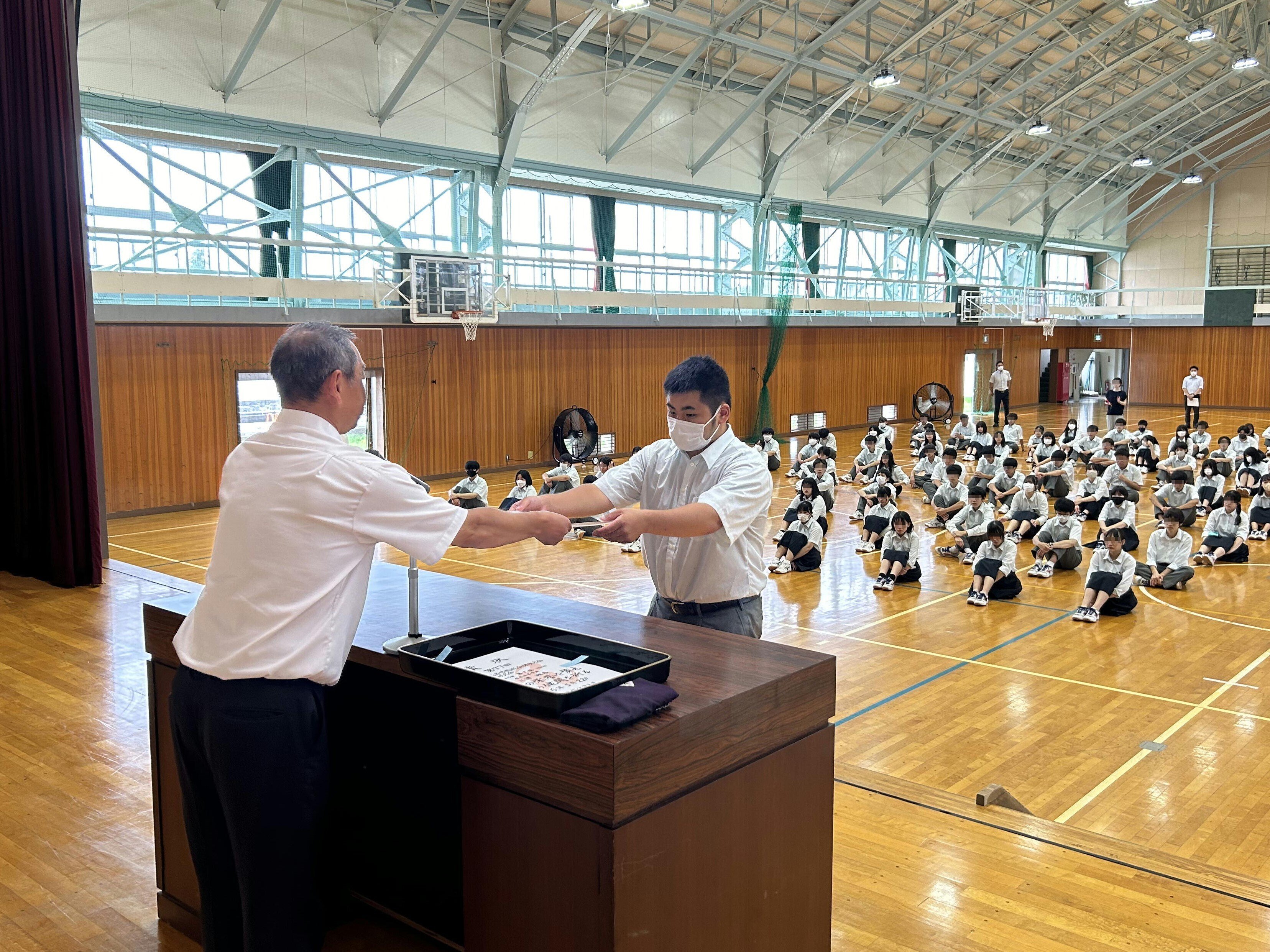 全校集会　高校 