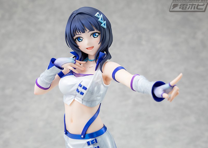 朝香果林＆宮下愛 1/7スケールフィギュア SUPER NOVA ver. フィギュア: 【限定特典付き】 ラブライブ！虹ヶ咲学園スクール