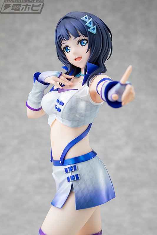 朝香果林＆宮下愛 1/7スケールフィギュア SUPER NOVA ver. 朝香果林＆宮下 愛 SUPER NOVA ver.｜グッドスマイルカンパニー