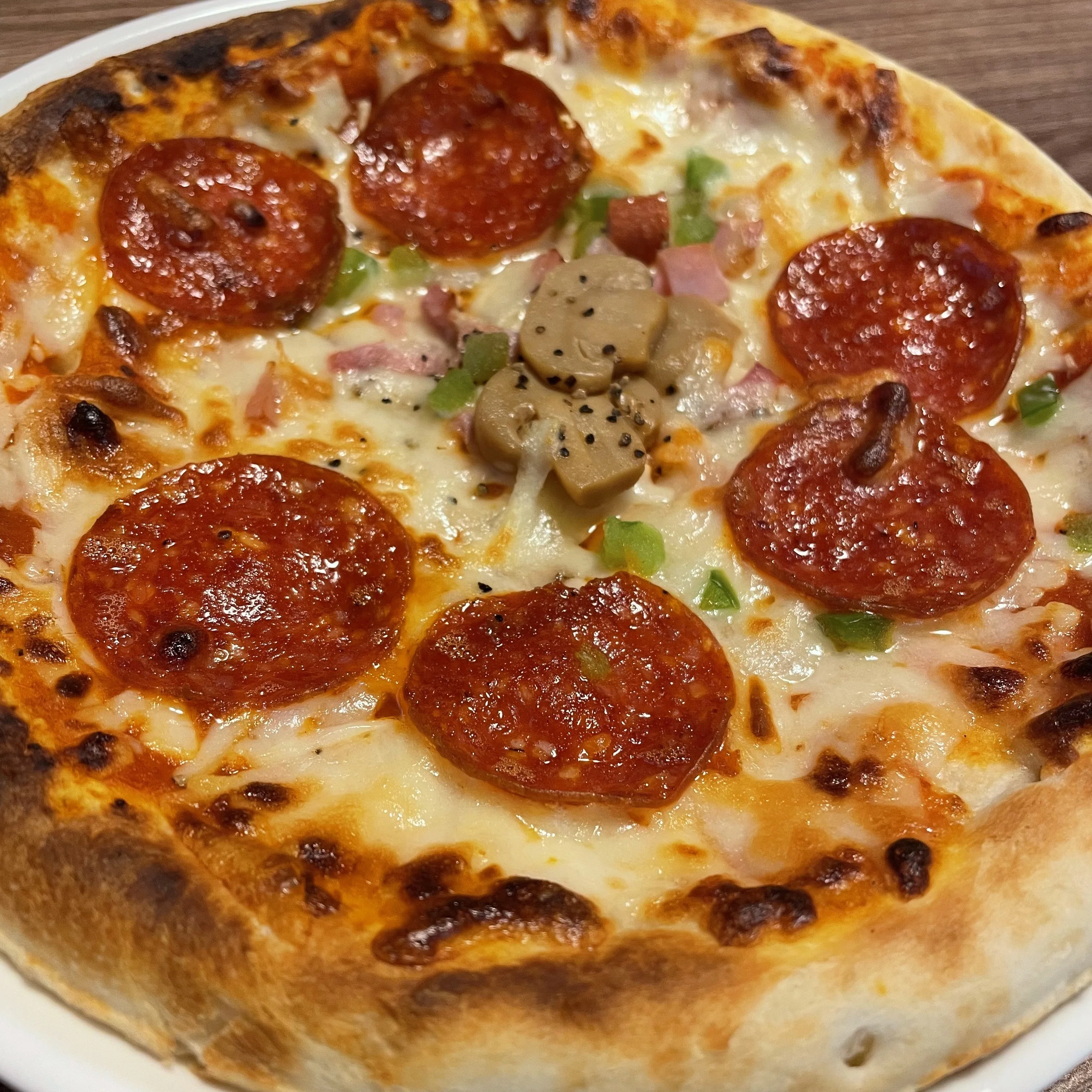 Delsole Neapolitan Style Mixed Pizza 800 1 piece 200g｜ヤングアミカ