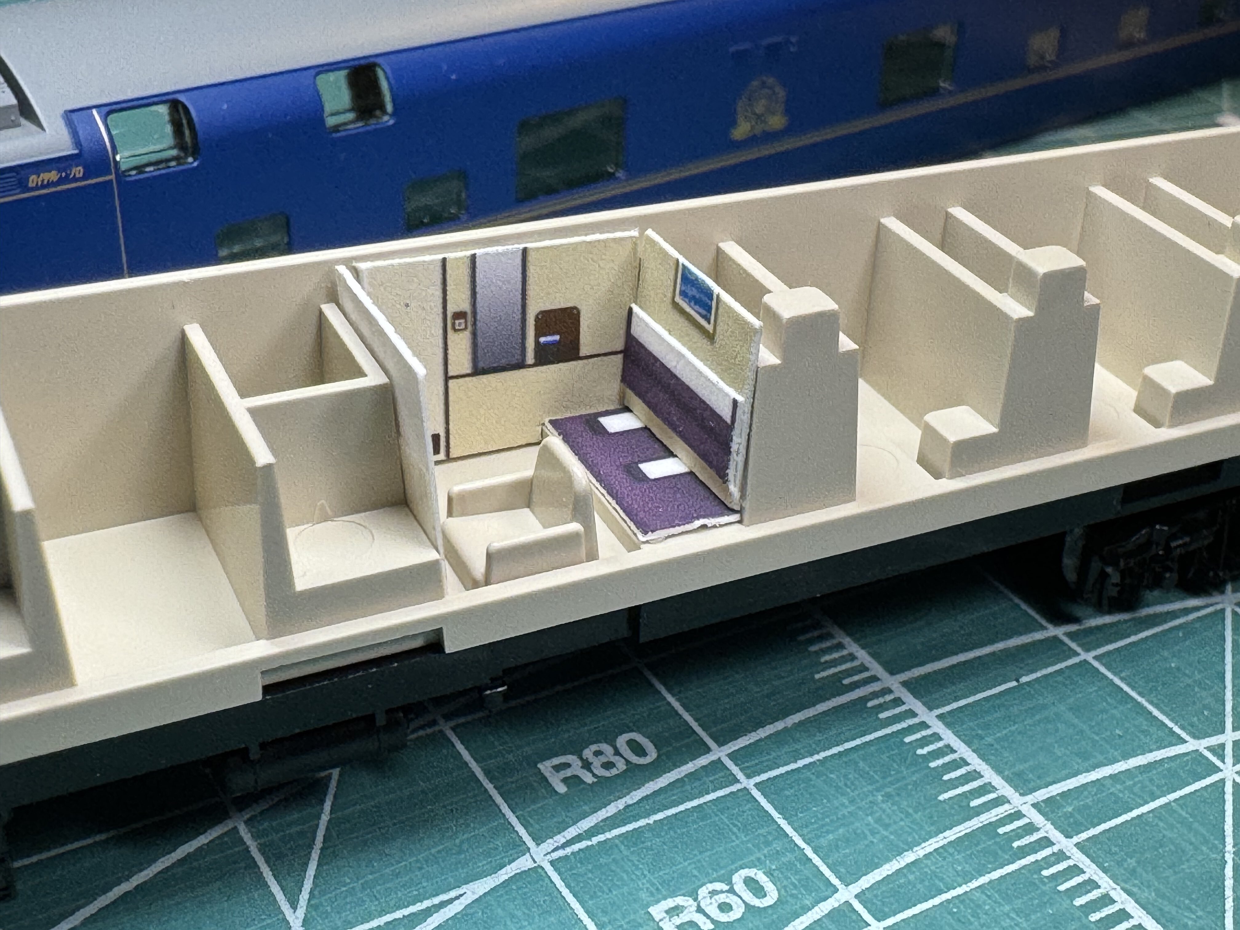 3011 北斗星 ロイヤル・ソロ「オロハネ25-556～558」内装クラフト
