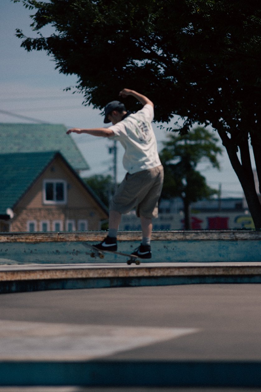 NIKE SB Federation Kits&Agnosticとスケートボードが持っている