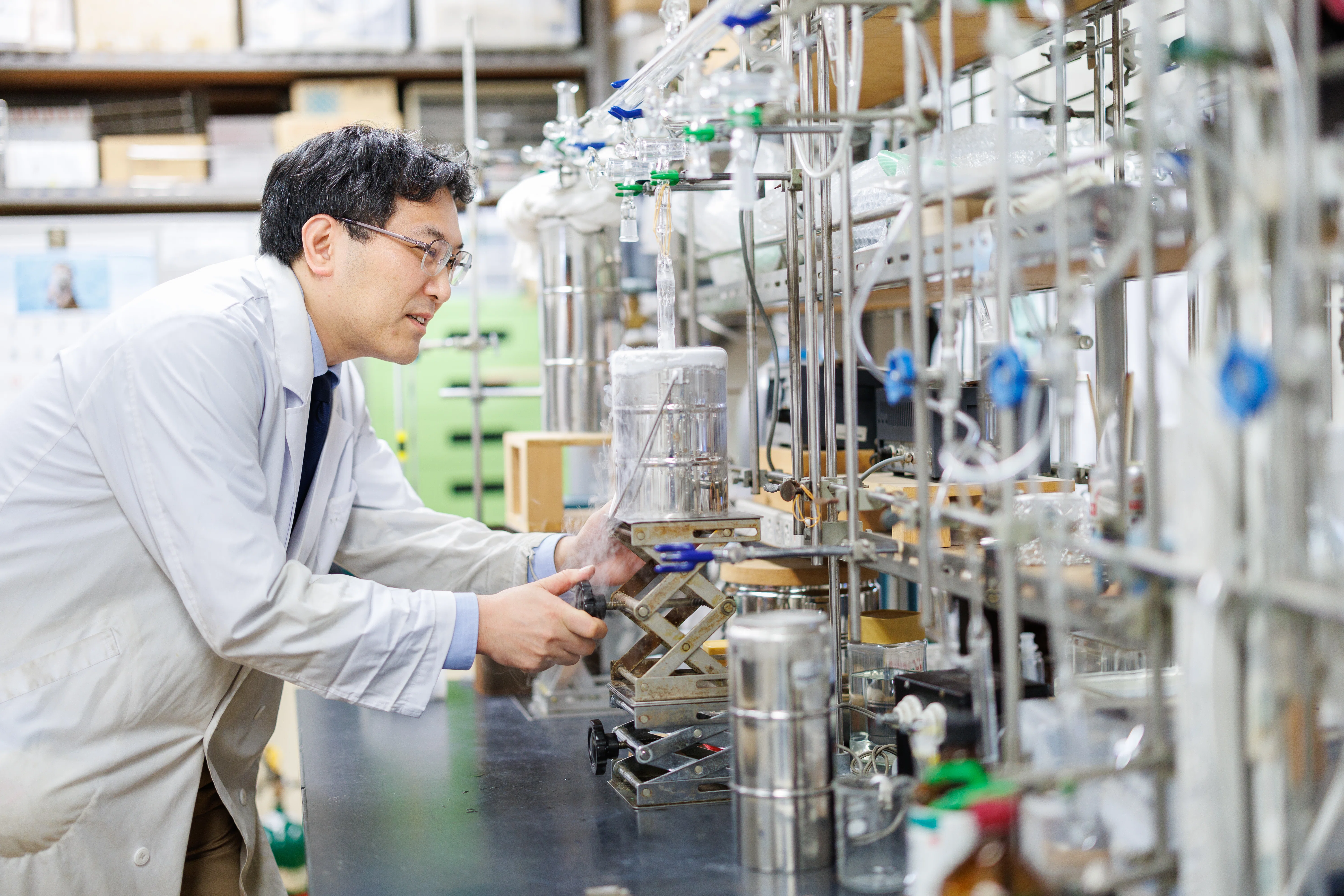 高分子化合物の特性を解き明かし機能性材料としての可能性を追求する