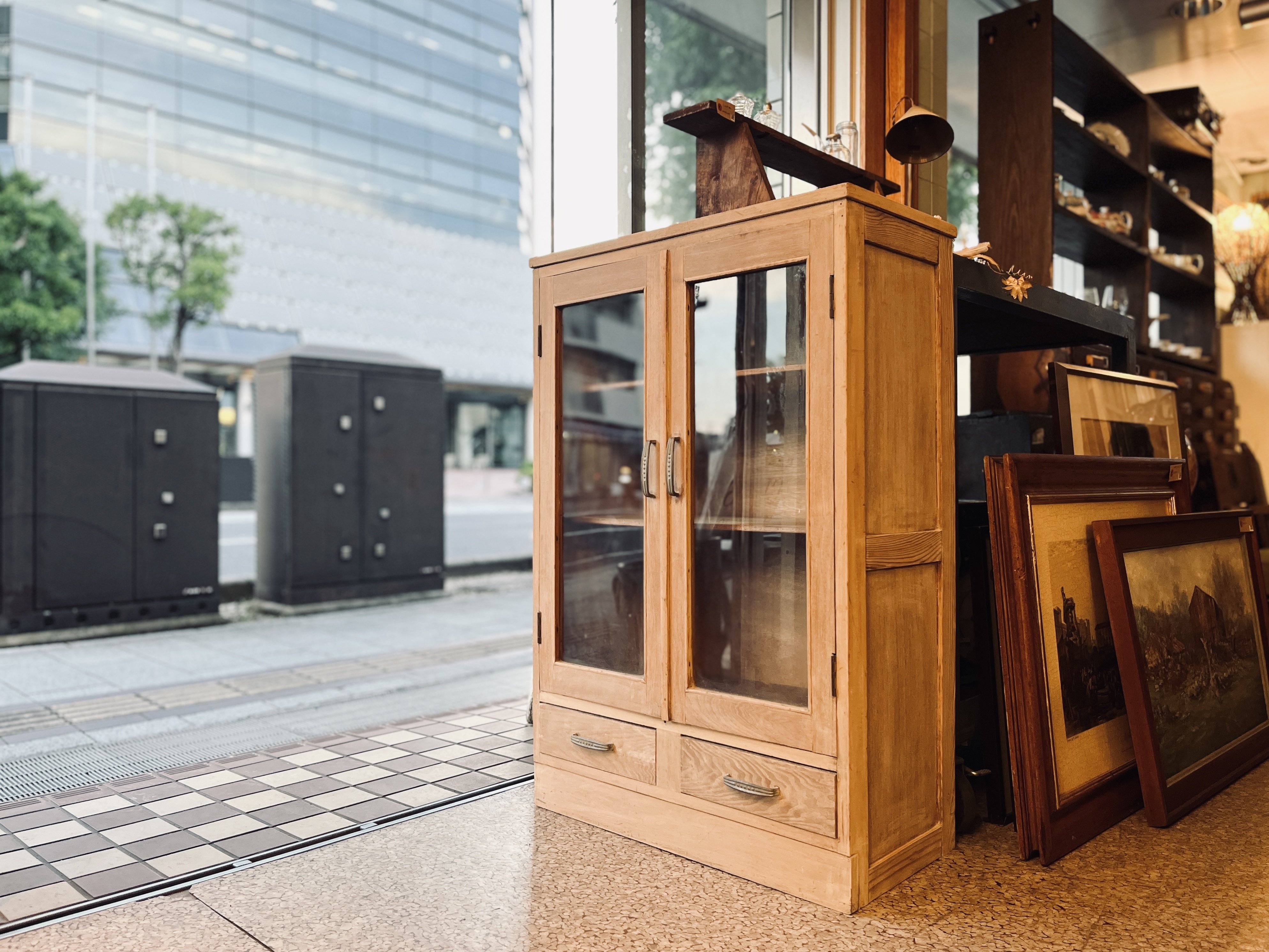 古道具の新しい風、「剥離家具」｜ふみのミナ