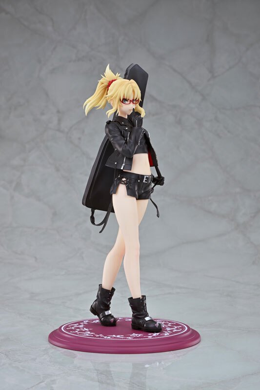 Fate/Apocrypha』ルーラー（ジャンヌ・ダルク）、赤のセイバー