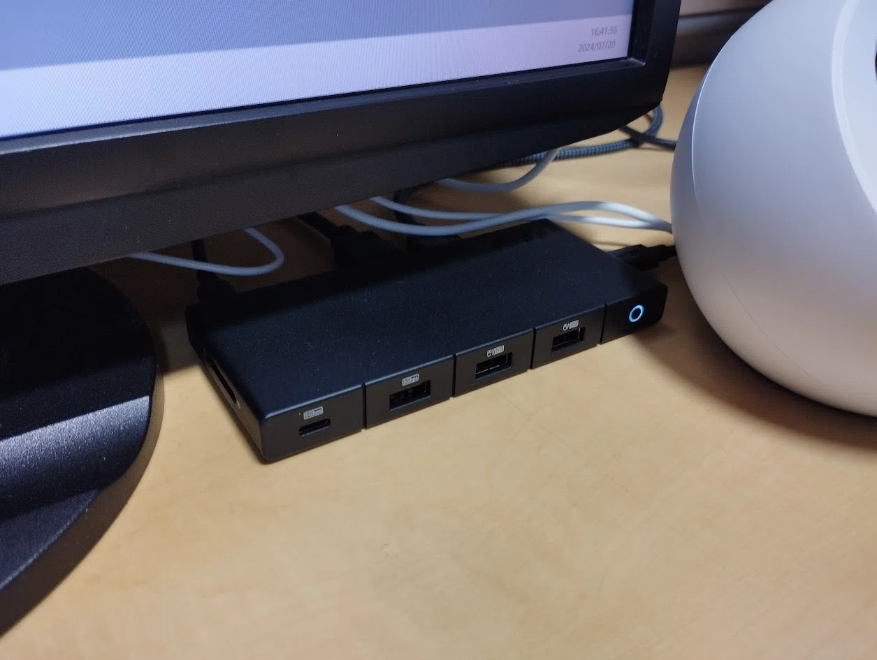 PCデスク周りを片付けたのでメインPCの環境を晒していくぜ。｜たくえぬ