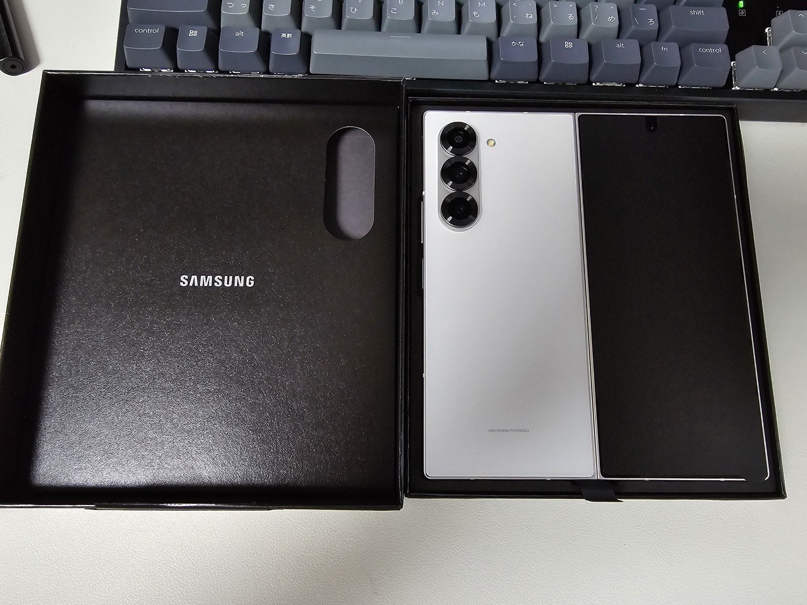 発売日前なのにGalaxy Z Fold6が来た!|wag 発売日前なのにGalaxy Z Fold6が来た!|wag