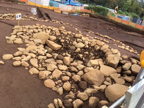 素人の考古学―神奈川県伊勢原市子易・中川原古墳発掘見学|小兵衛