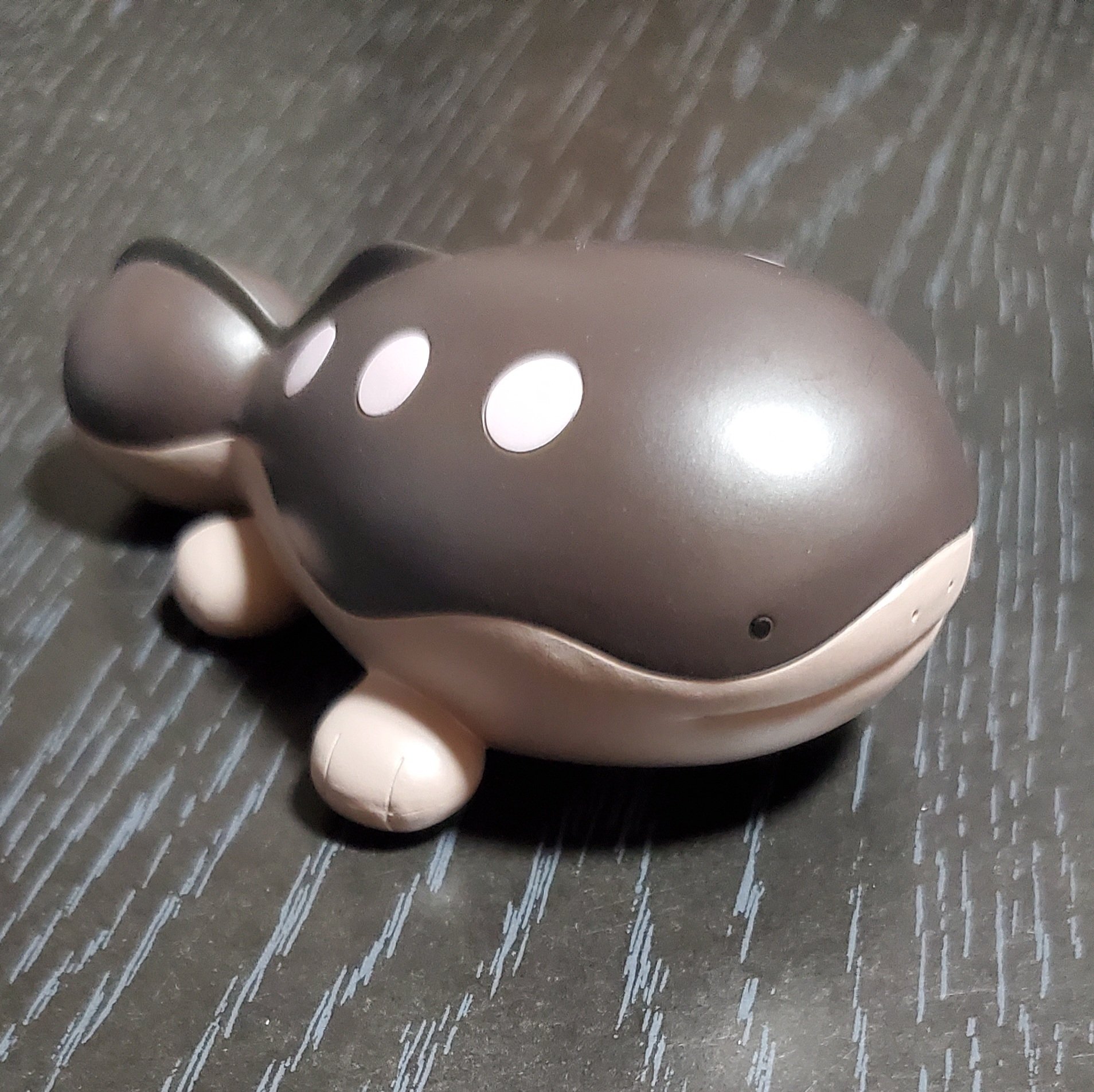 ポケットモンスター　フィギュア等　83個 地上1400メートルまで羽を使って飛ぶことができる高熱の炎を吐く