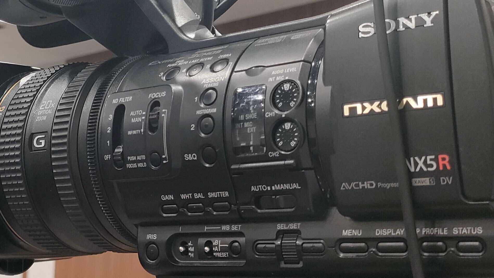 SONY NX-5R vs Canon XF605|マルさん(オクムラユウキ) SONY NX-5R vs Canon XF605|マルさん(オクムラユウキ)