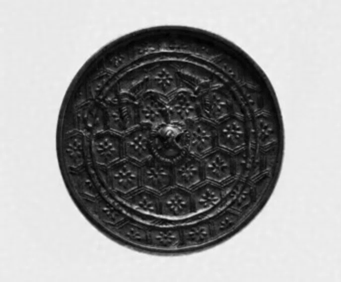 【室町】山金　鏡師鐔 鏡師 紋様鐔①｜刀箱師の日本刀ブログ 中村圭佑