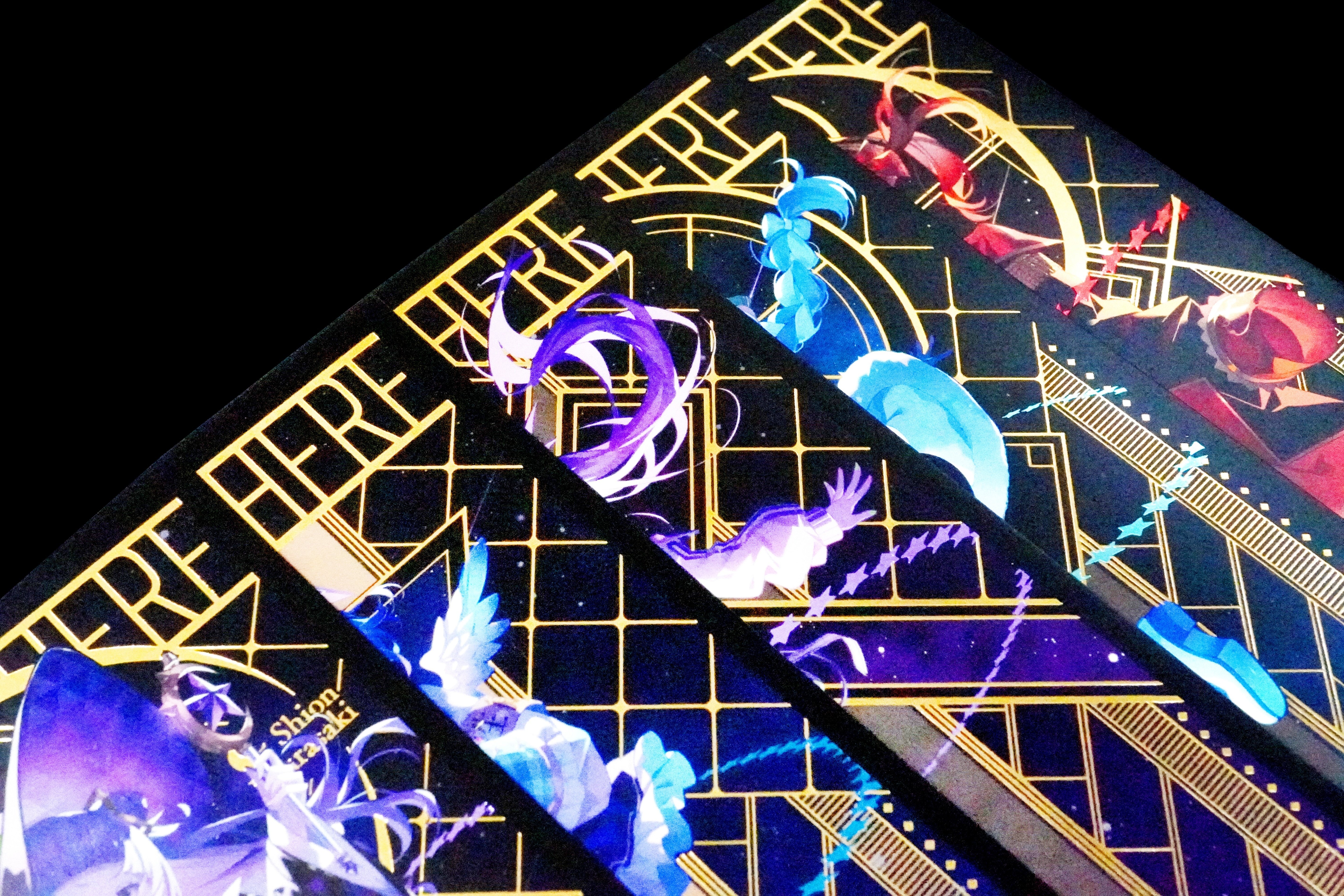 カードへの繊細箔押し 怒涛の10回戦！ 」｜コスモテック