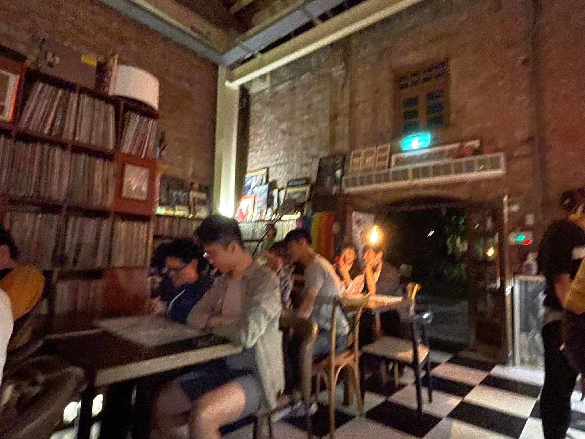 レコードオーディオが聴けるカフェ｜島 裕之 Hiroyuki Shima