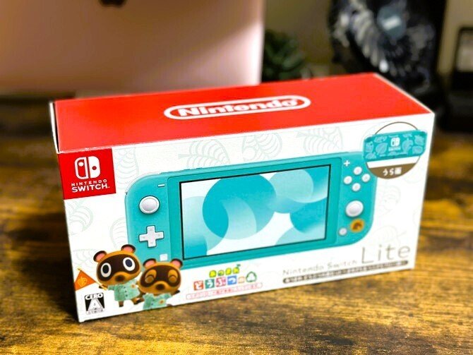 任天堂の大人気携帯ゲーム機「Nintendo Switch Lite あつまれ どうぶつ  