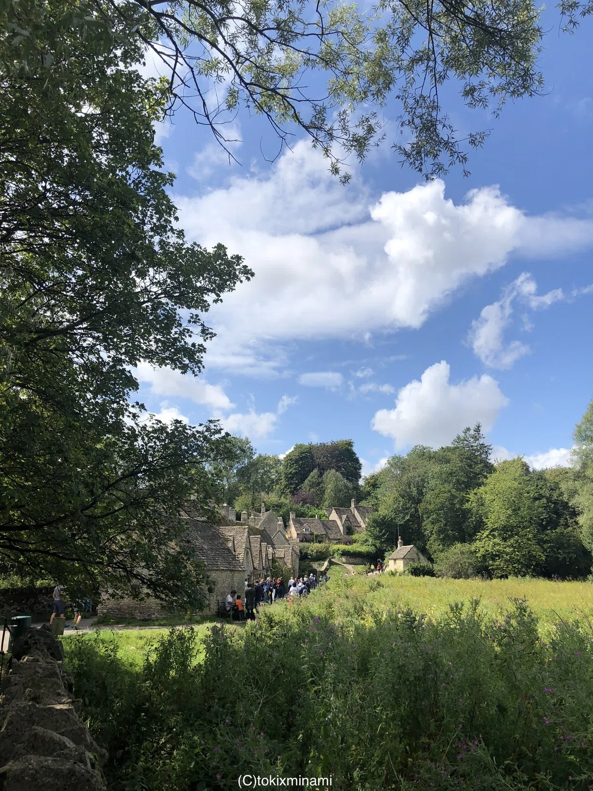 コッツウォルズ CotsWolds 観光 観光ツアー ツアー バイブリー Bibury アリントンロー Arlington Row イギリス 田園地帯 田園風景 ヴィレッジ ナショナルトラスト ウィリアム・モリス