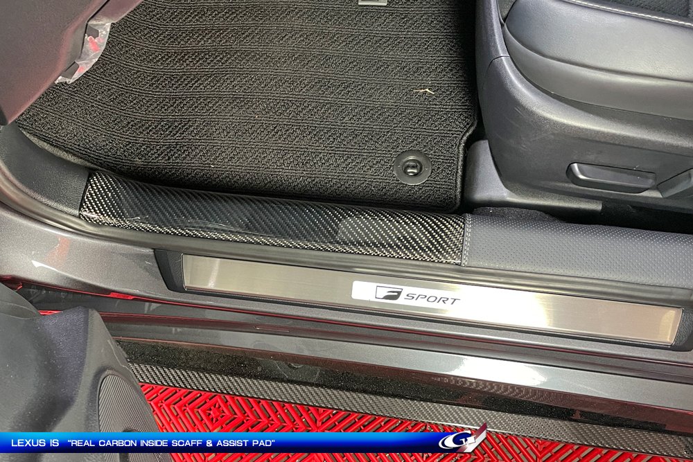 威風堂々な！IS500スカッフにカーボン！｜Grazio&Co.社長日記2.0