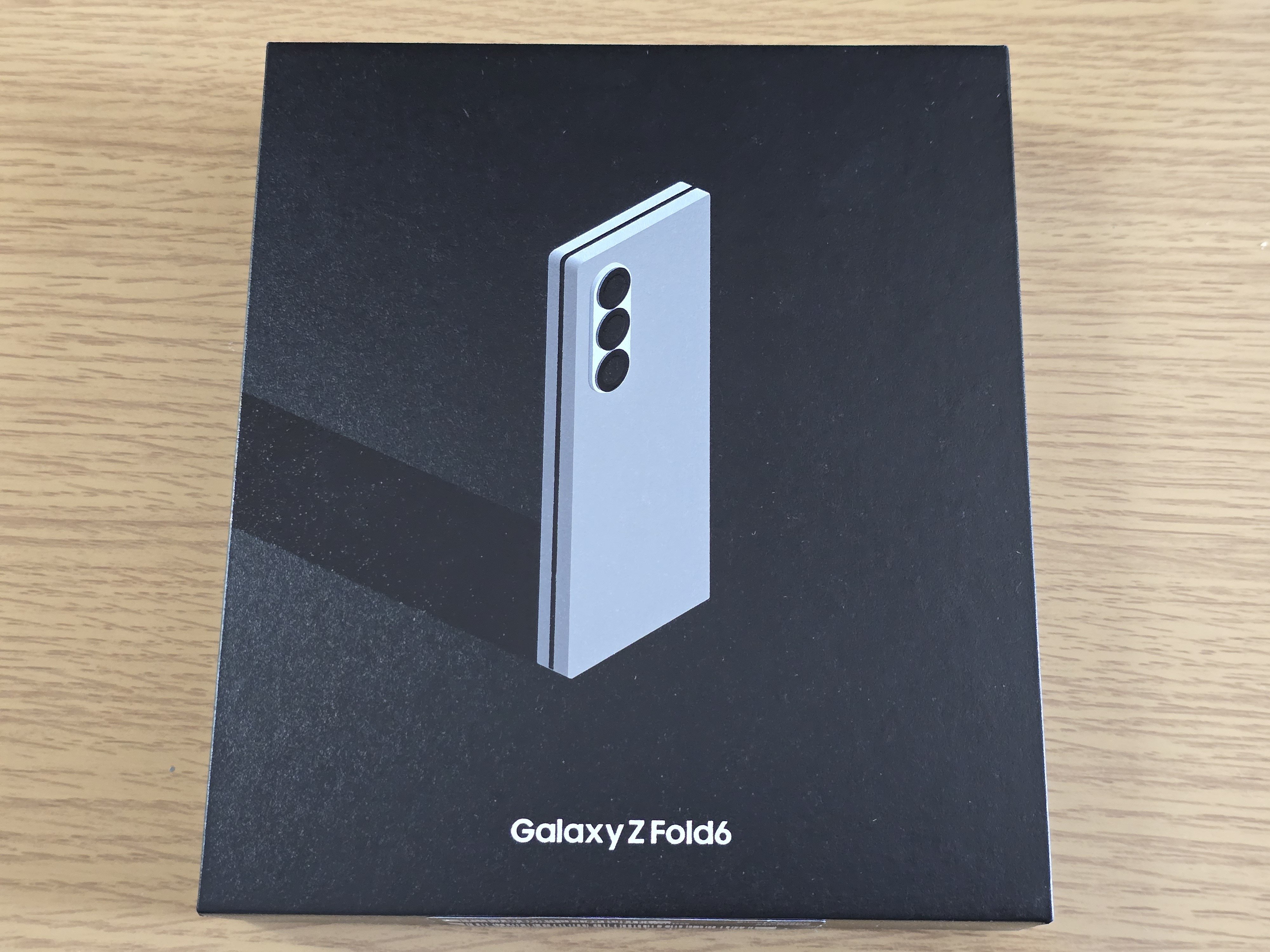 Galaxy Z Fold6をレビュー|高いけど軽くて使いやすい最強折り畳み