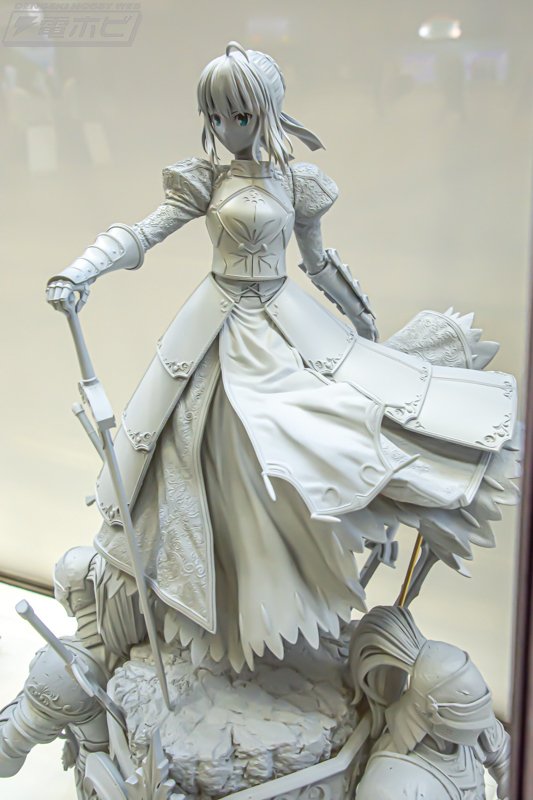 大迫力1/4スケールのセイバーやカドックのねんどろいどなど