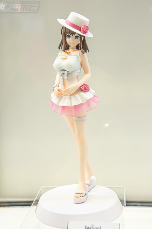 大迫力1/4スケールのセイバーやカドックのねんどろいどなどフィギュア