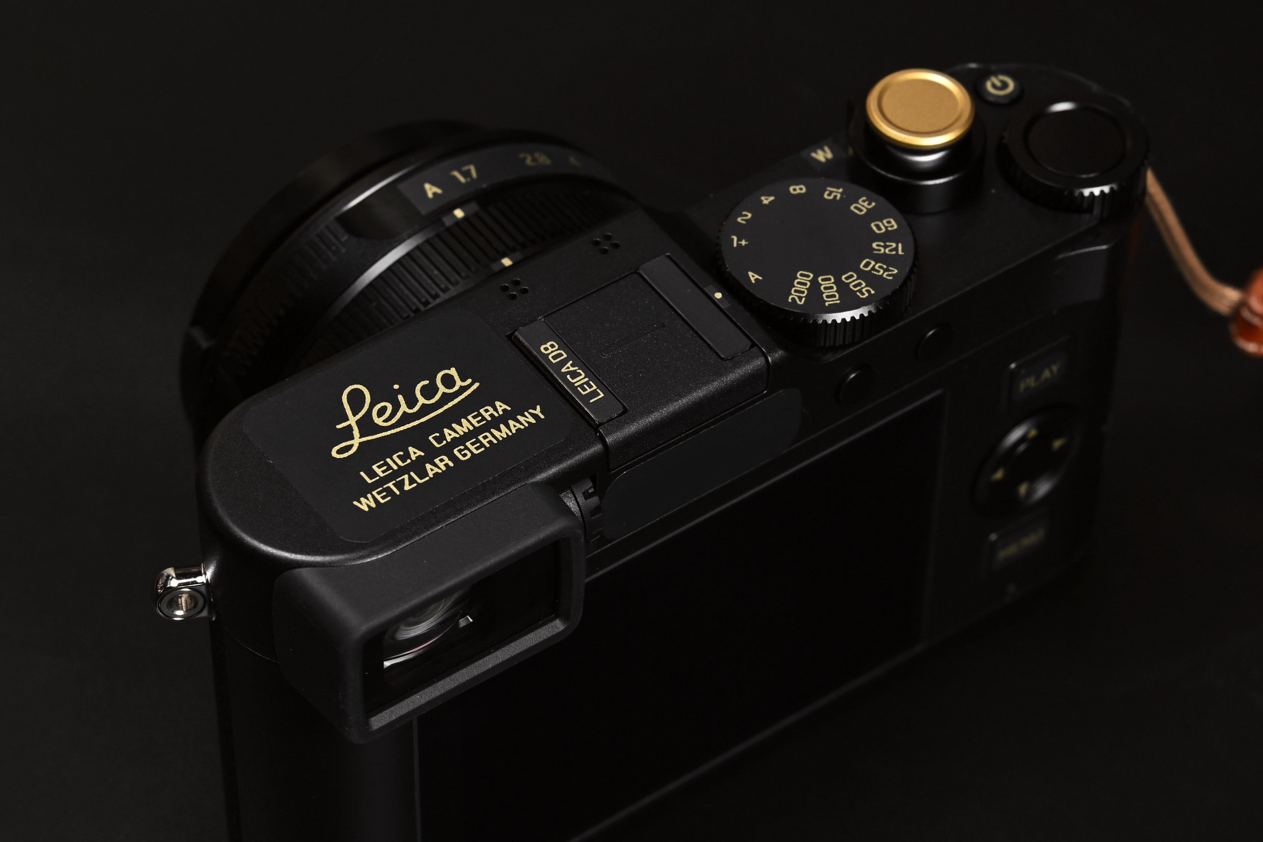 【極美品】LEICA D-LUX8 + 純正レリーズボタン 極美品】leicaライカD-LUX8 ブラック セット品 Leica （ライカ） D