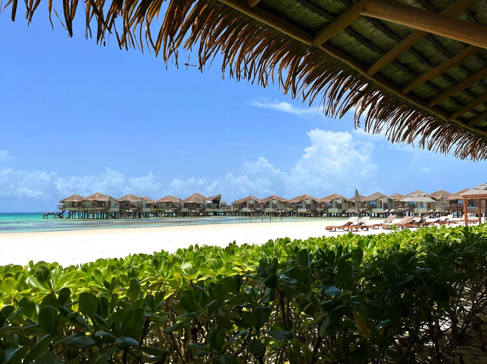 メキシコ・カンクン】海の上のバンガロー Palafitos Overwater