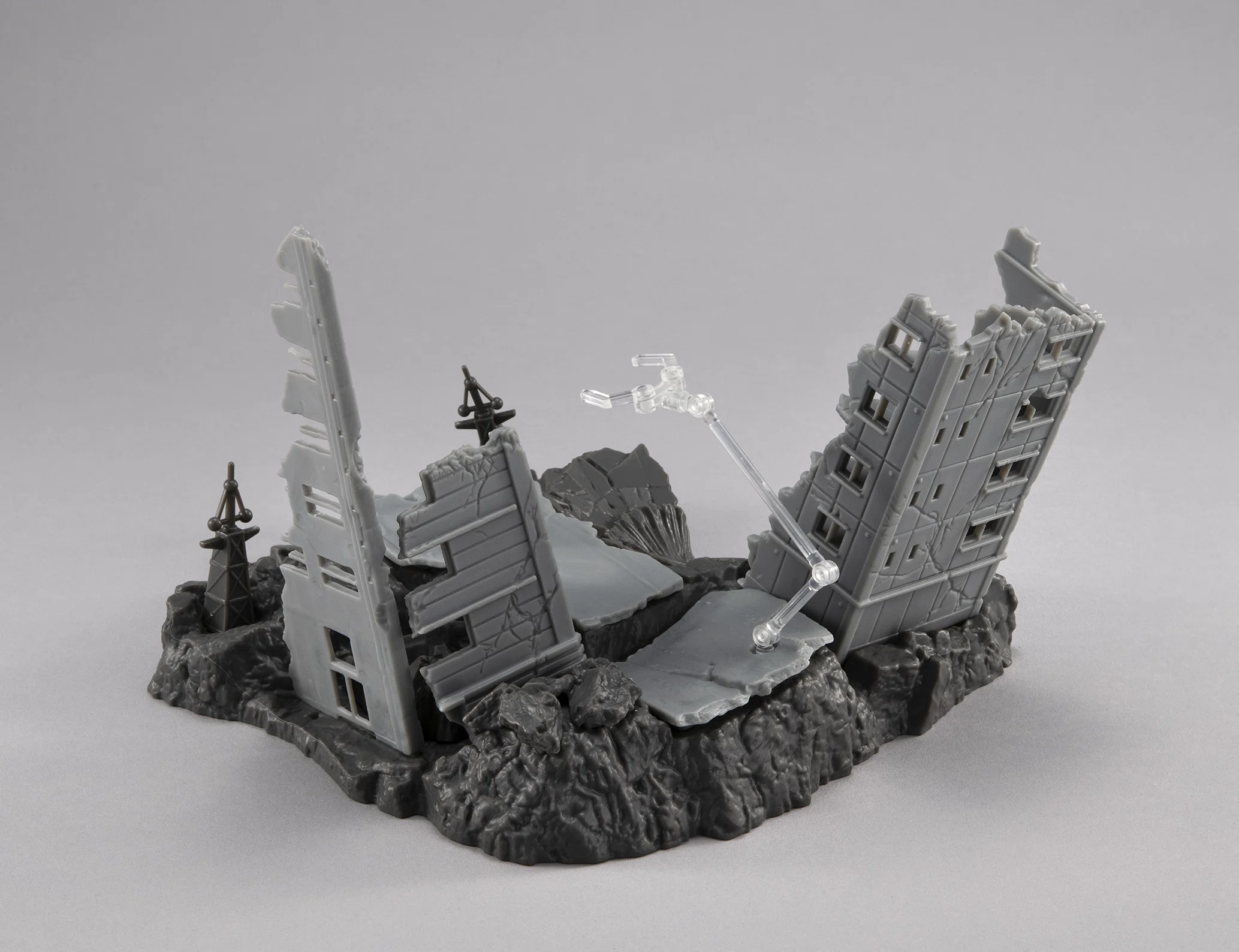 機動戦士ガンダム』RMS ニューヤーク市廃墟がお求めやすい未塗装半完成