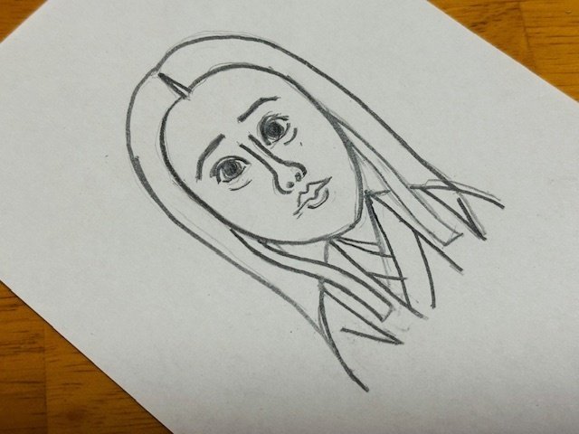 小手伸也さんです。ドラマ「スーツ」ではカッコいい人達に囲まれ、一人