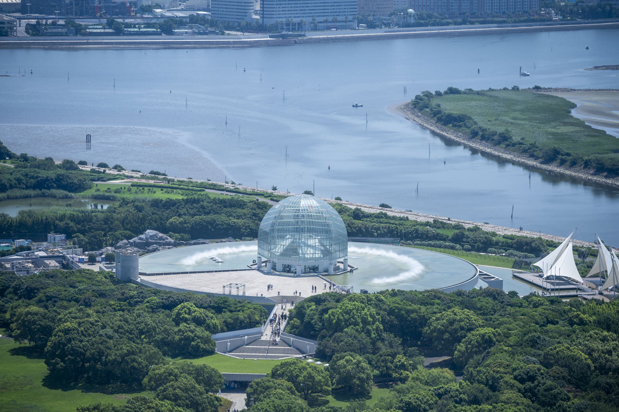 葛西臨海公園で谷口吉生の3つのモダニズム建築をめぐる｜ぷらいまり。