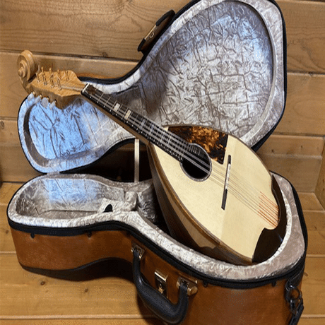 川田マンドリン工房】ゆっくりと、しかし後戻りせず、信じる道を行く