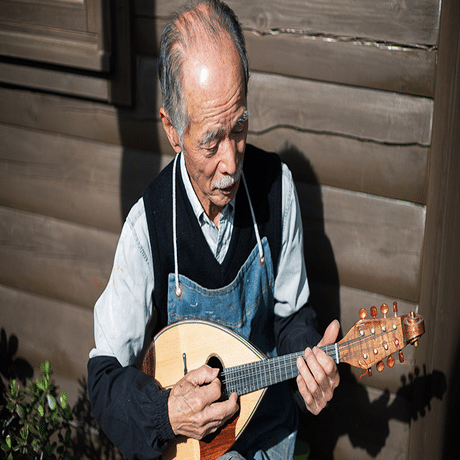 川田マンドリン工房】ゆっくりと、しかし後戻りせず、信じる道を行く
