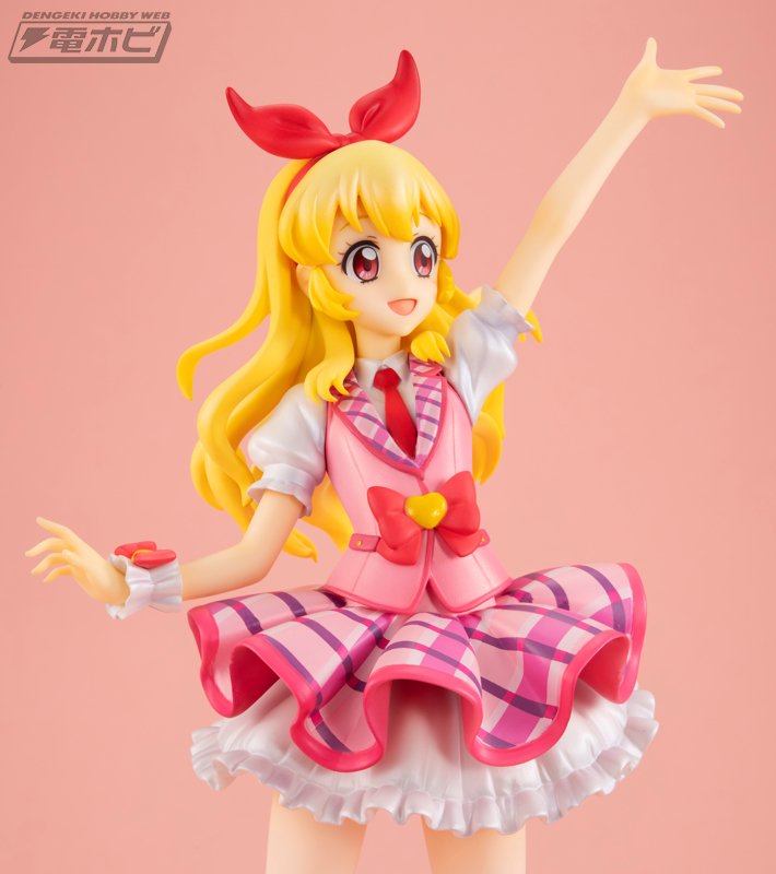 アイカツ！ 10th STORY 未来へのSTARWAY』より、星宮いちごが、Lucrea