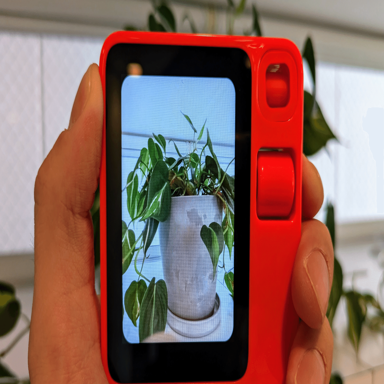 AIデバイス：rabbit r1 音声操作 モバイルAI端末 【公式通販】