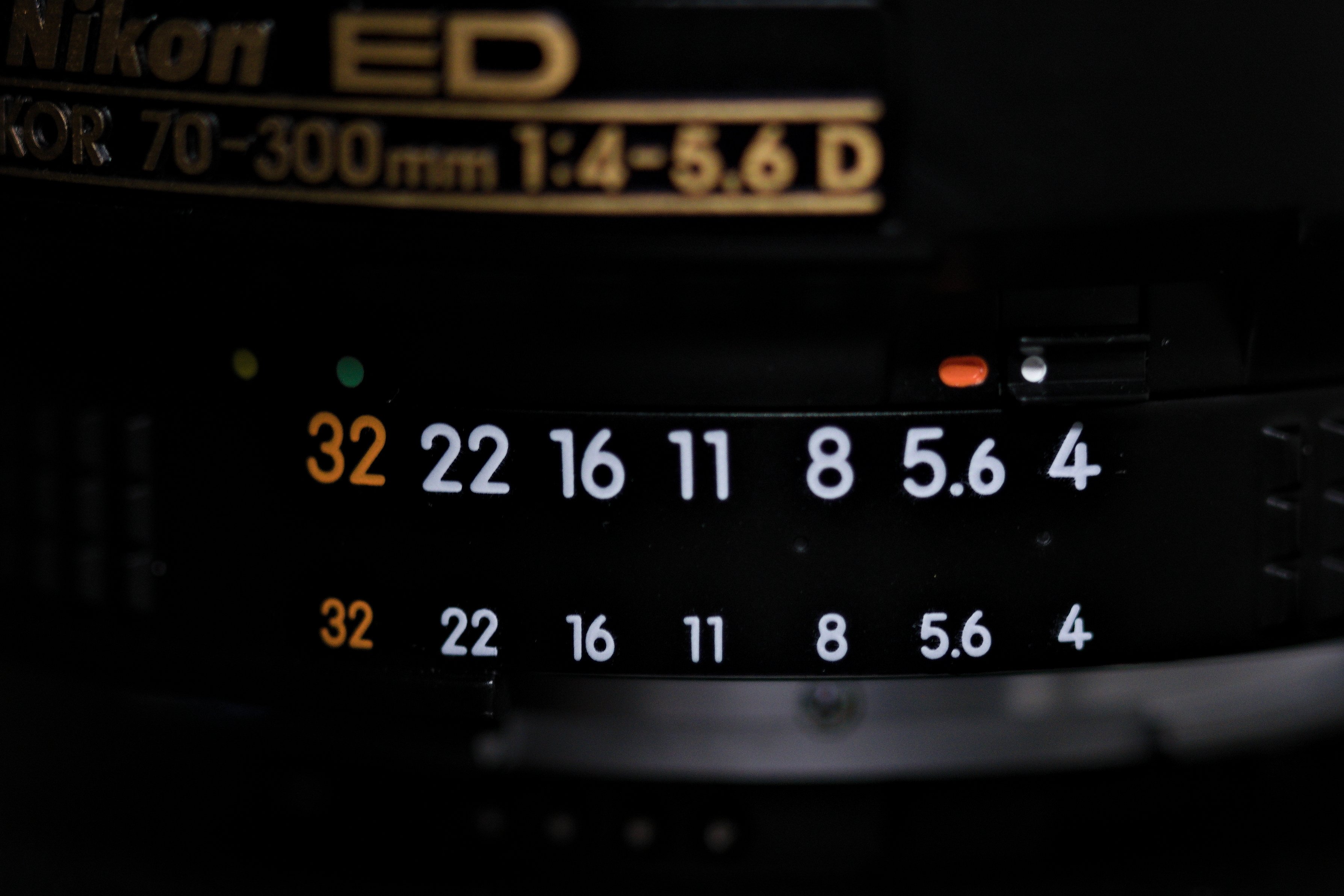 ⭐️美品⭐️ニコン Nikon AF 70-300mm F4-5.6 D ED 望遠 ニコン AI AF Zoom Nikkor ED70-300mm F4-5.6D 価格比較 - 価格.com