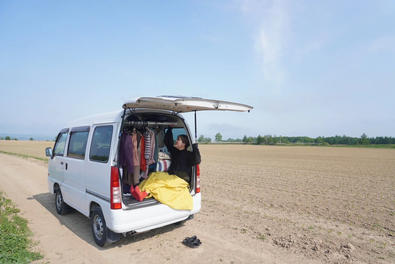 車中泊で紙を巡る日本一周 - 紙が生まれる人・自然・風景に出会う旅