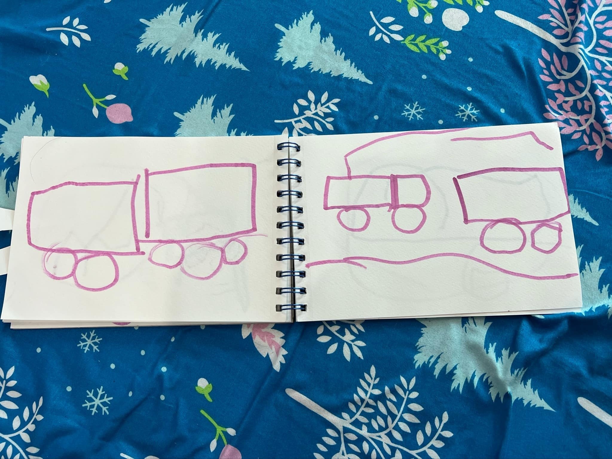 2歳の娘が描いた絵です