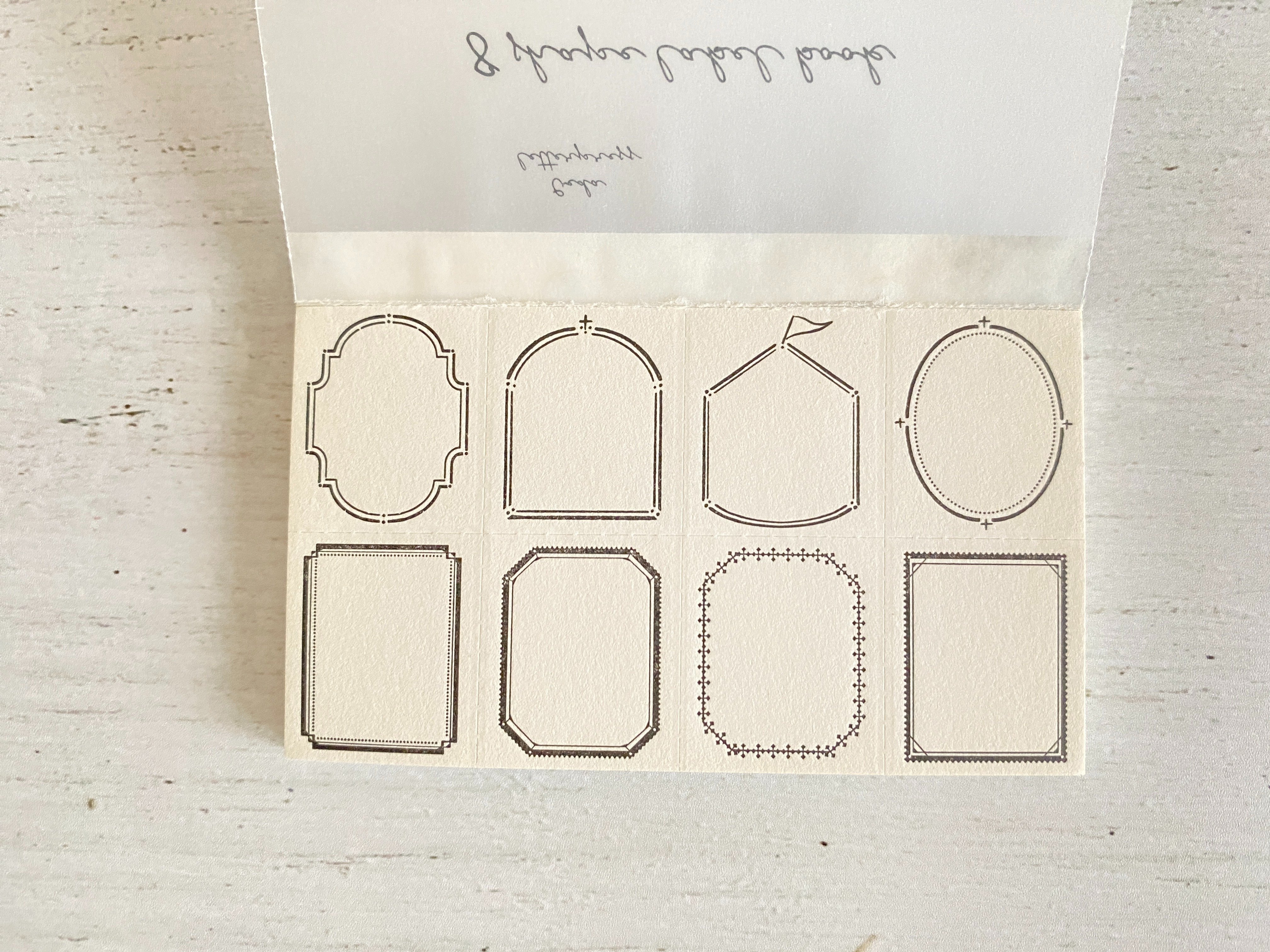 あなたは枠に収まる？外れる？大枝活版室のラベルブック｜杉浦百香（も