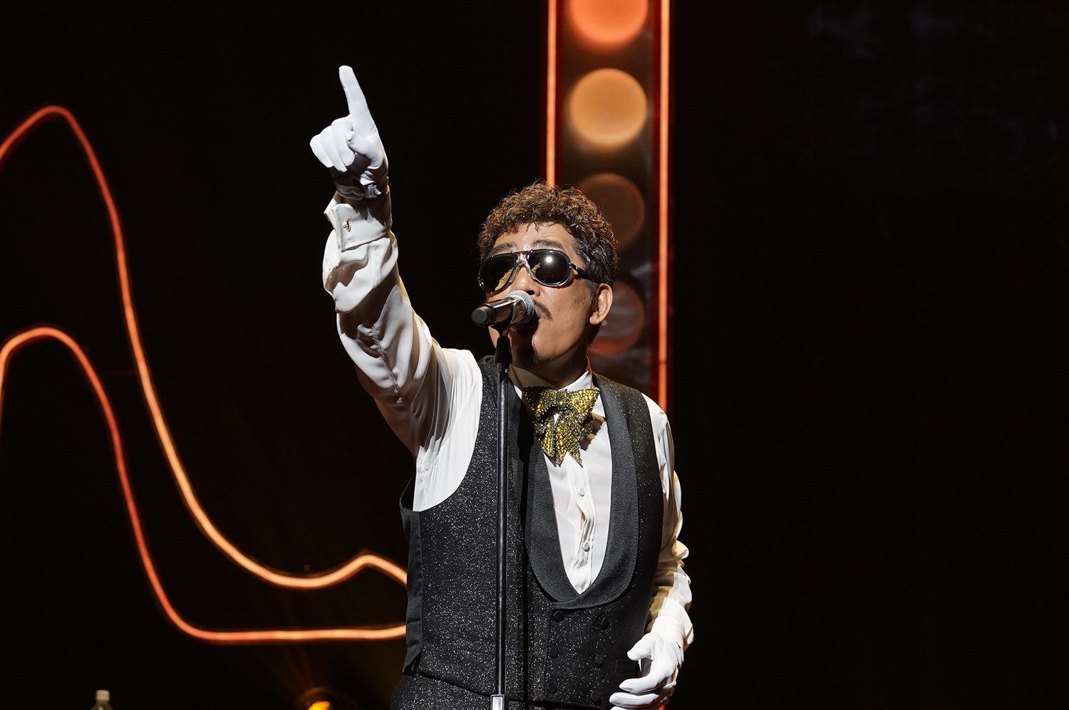 ラヴソングの王様・鈴木雅之が最新アルバム『Snazzy』を引っ提げ