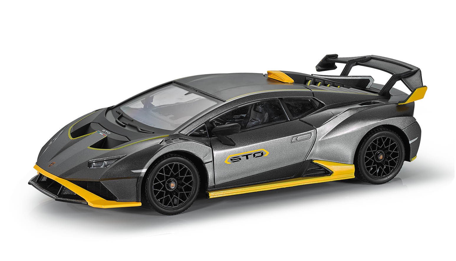 童友社の1/24スケールRCカーに「フォードGT」と「ランボルギーニ