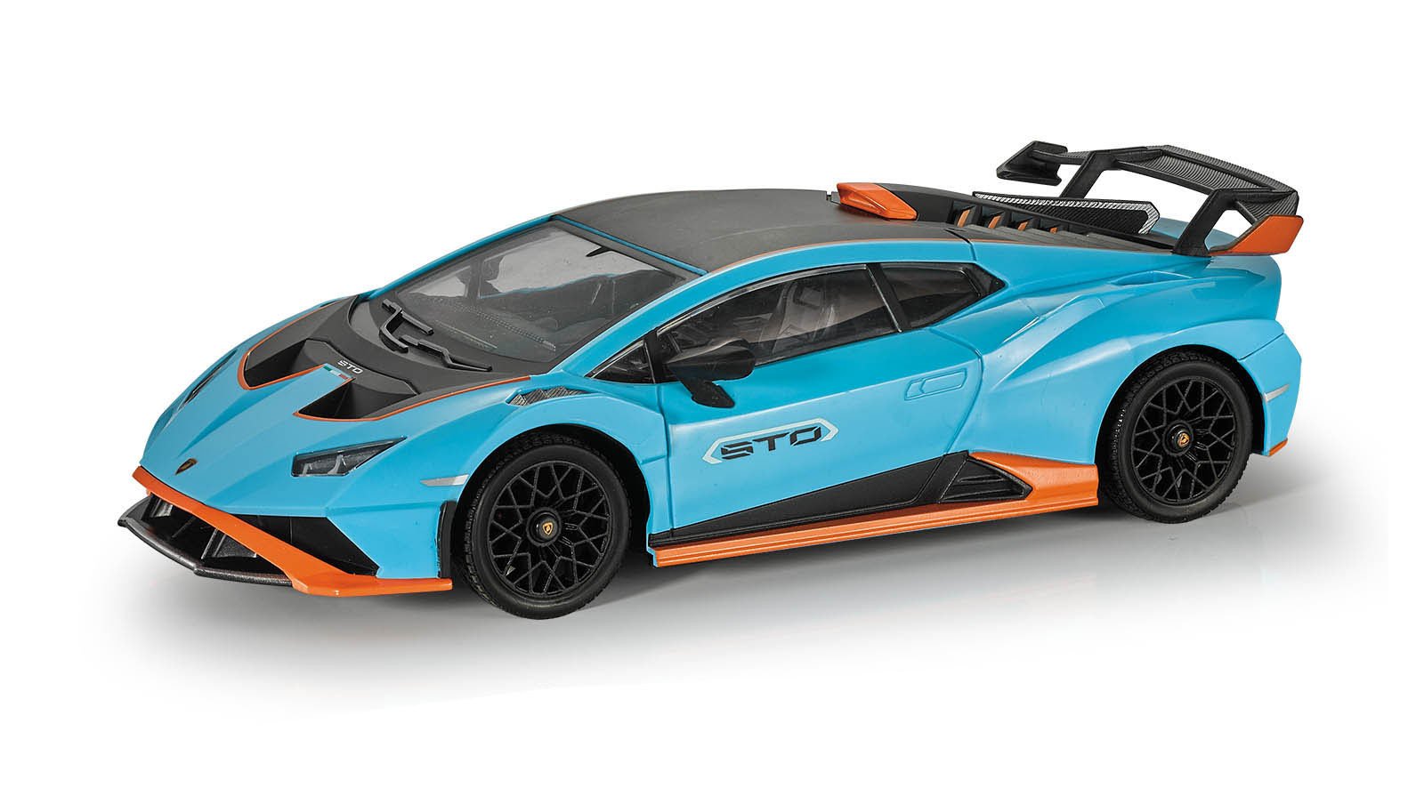 童友社の1/24スケールRCカーに「フォードGT」と「ランボルギーニ