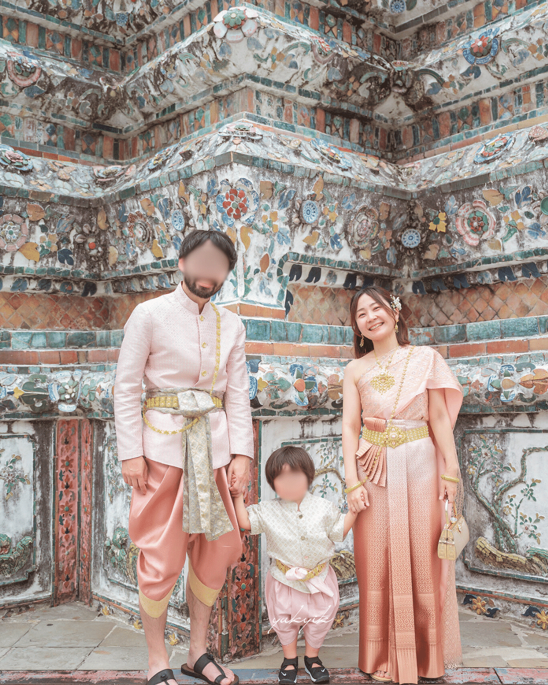 SENSE OF THAI - タイ衣装で記念撮影｜タイ語講師 YUKI